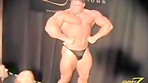 Sexy girlfriend in the park and mouth