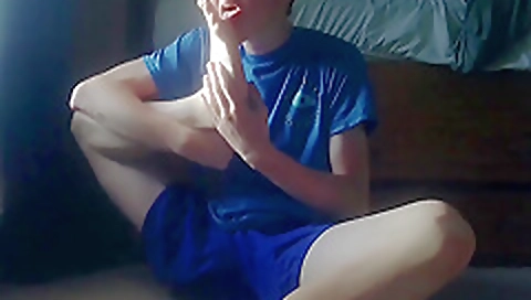 Hairy pussy and a littleyo shaves