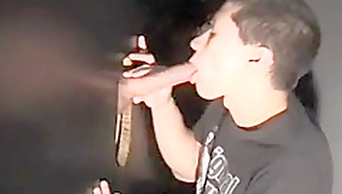 Sexy milf gets the pussy of a big dick inner greased