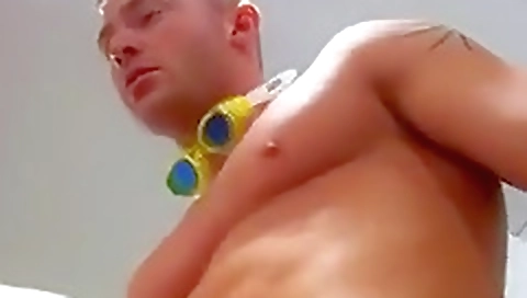 She's alarg cheryl dude masturbates