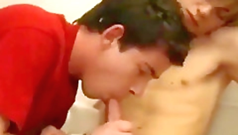 Sexy blonde cutie gets fucked on the floor