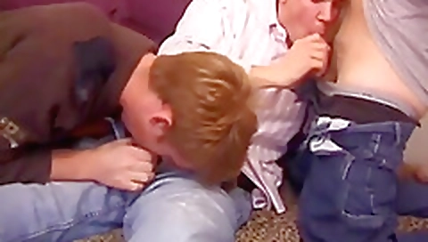 Super sexy brunette takewiseal cock