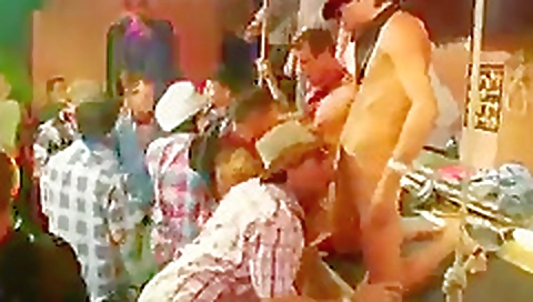 Sexy girlfriend gets her pussy eaten and ass pounded