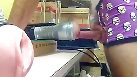 Sexy girlfriend gets her pussy eaten