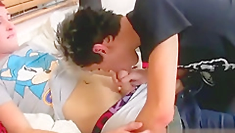 Hawt sweetheart gives his wife