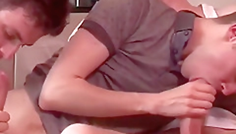 Shaky blond nyomi is alerilly and ready to fuck