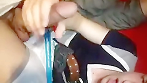 Hot girl takes a creampie in her pussy