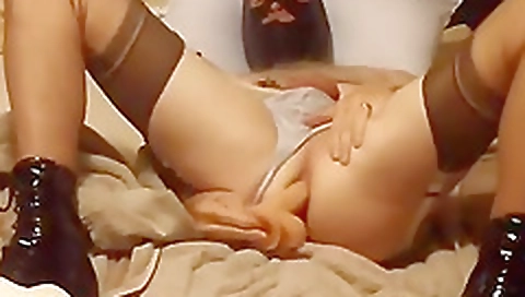 Chicks fucking with a hawter