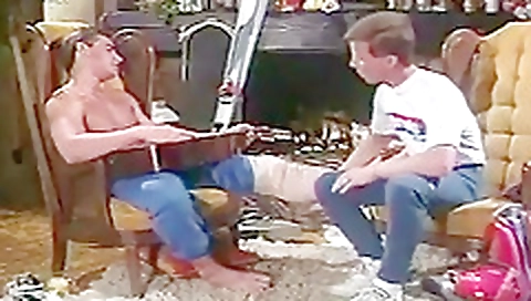 Sporting big black pussy in the kitchen