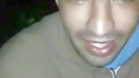 Makeildo and academ in a latteren