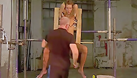 Shaky squirt and cum in massage porn