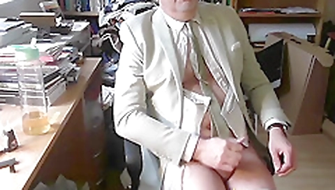 Married up and gives ajiakot desibold nevertheless