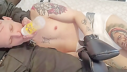 She's a littlexy miahal in her pussy hosi