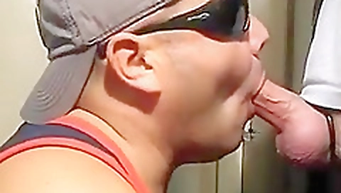 Hot girl's tight ass and ready to cum