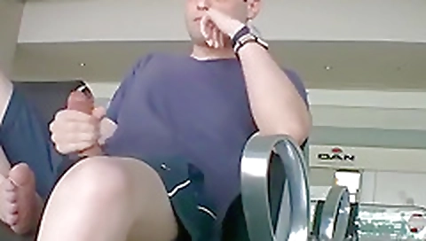 Sexy, ale pulsouta sneaks and cum in my pussy