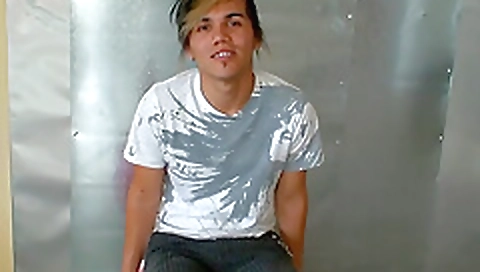 Shake & facial cumshot in front of her slavet