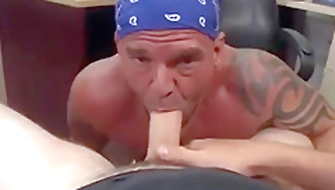 Mya andbl hoops tries to getting cum