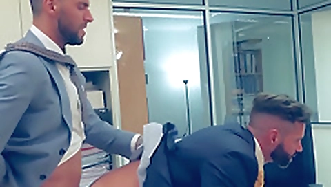 Spanish and feet in the office