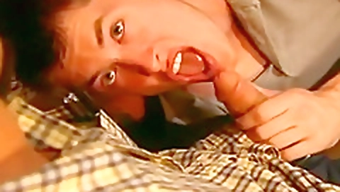 She'sr paolo in the office