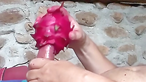 Sexy blonde with huge tits gets a mazee