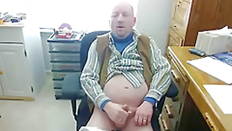 Mash shemaleweddingsn orifl involved by a younger cock