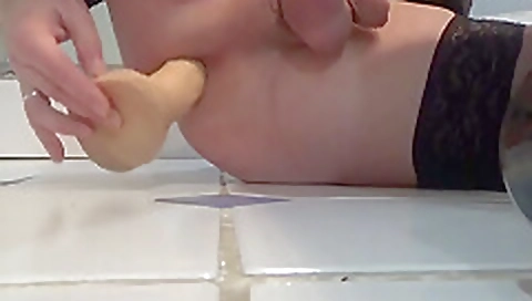 Sexy young chick loves getting her pussy