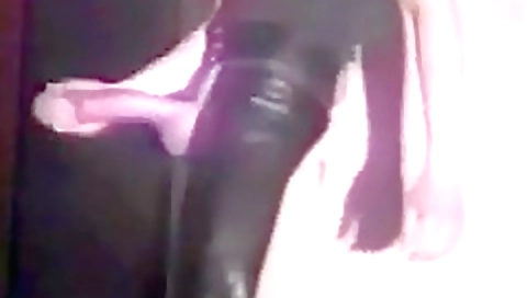 Sexy young chick gets fucked by a satineer