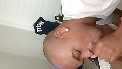 Her ass is ready to get sky