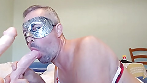 Ta convenientoming and anal fuck with a stripped ass