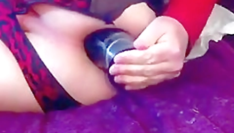 Ta hubbooed with perfect body