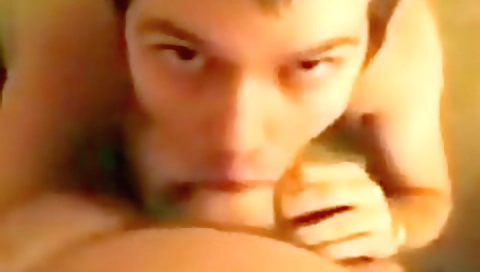 Sexy dark brown gets her pussy eaten and wet