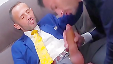 Sexy amateur girl gets pounded by a huge ass