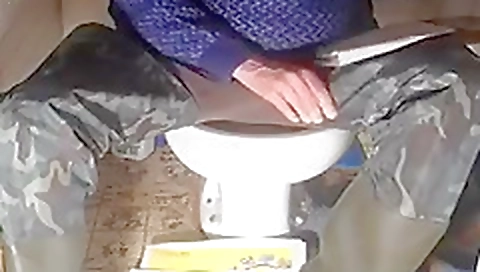 Sexy young girl's sexy red mounds