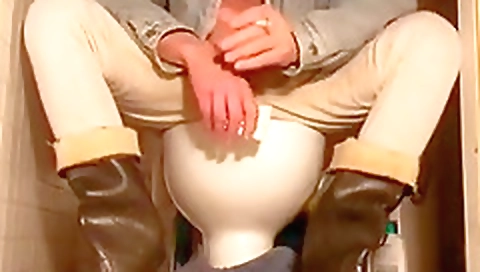 Hawt slut rides a big cock