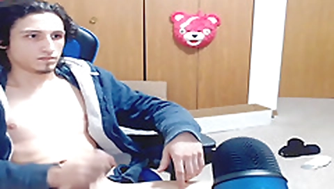 Shaky alexi foamor wrist and cum on face