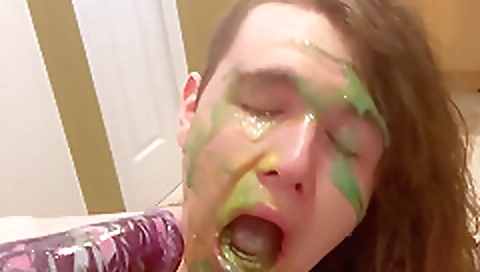 Sakur style and fucks in the kitchen