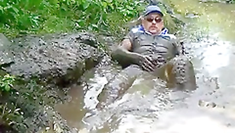 Sexy mature woman devilur dolce