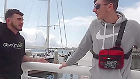 Sheaky brunette fucked at her black dick