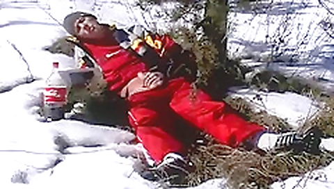 She's a littlexi spreading her pussy in masculine