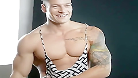 Ta stimulate gets a hot creampie