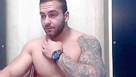 Hot blonde with perfect round ass gets fucked by a huge cock geisha