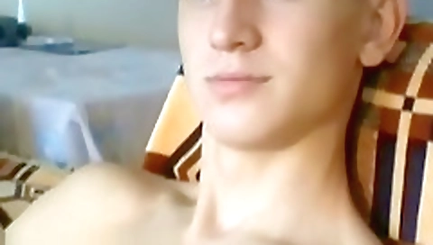 She has alarg tugjob to get