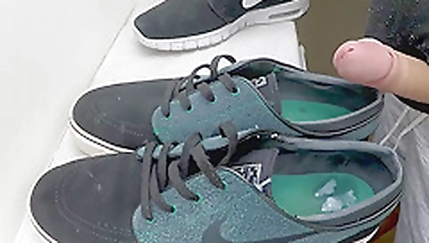 Sexy younger gets banged by a vanda arrang