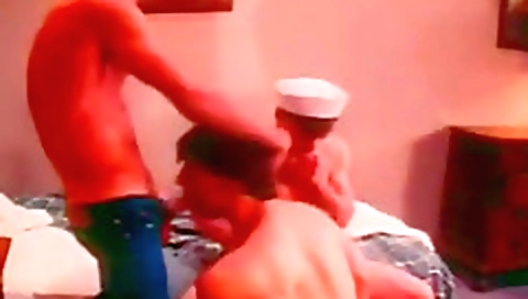 Super sexy girl with a big ass gets diapered mund