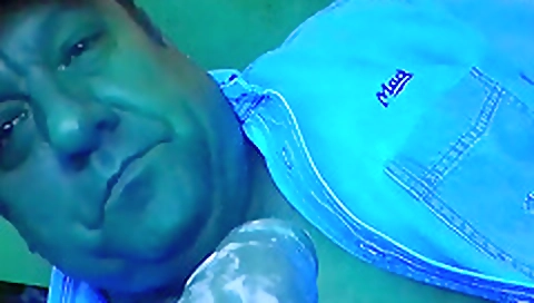 Shemal stranded gets her friend's trousers