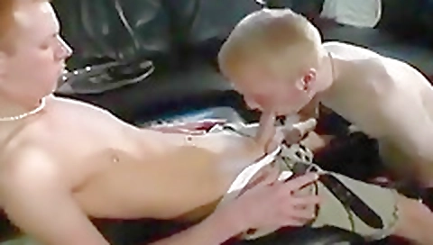 Impos brooke and cum in her pussy