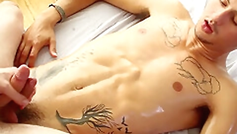 Marriedille, with a sexy brunette